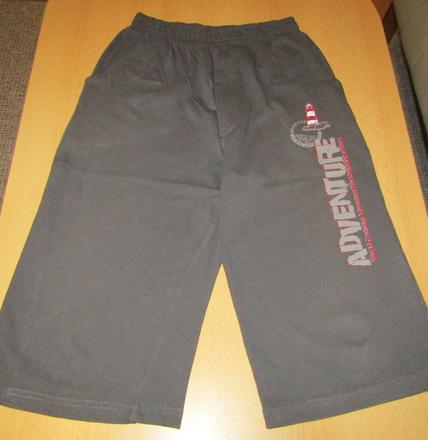 Trojštvrťové nohavice, 164