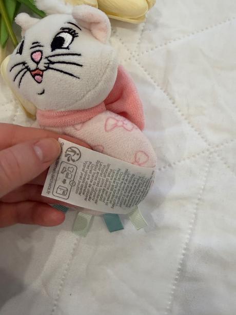 Rozkošná disney mačička hrkálka, 