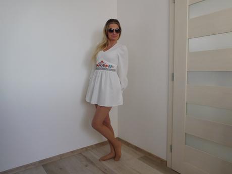 Šaty biele krátke dámske ozdobný pás-s, s