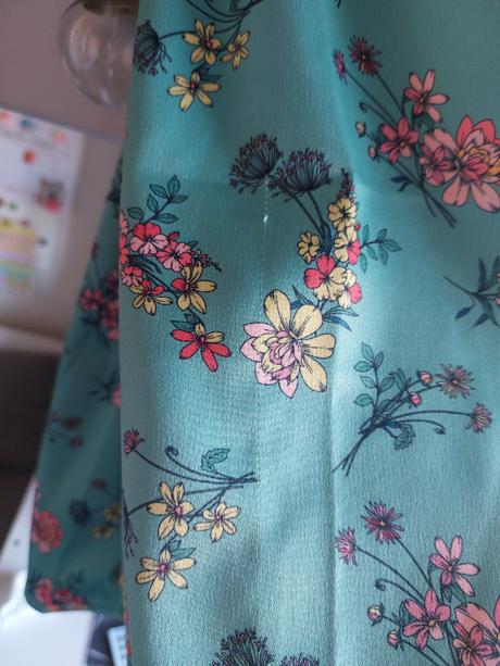 Sukna retro, reserved,140