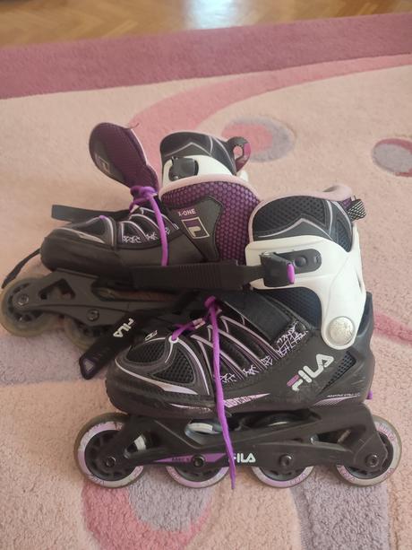 Kolieskové korčule, fila,32