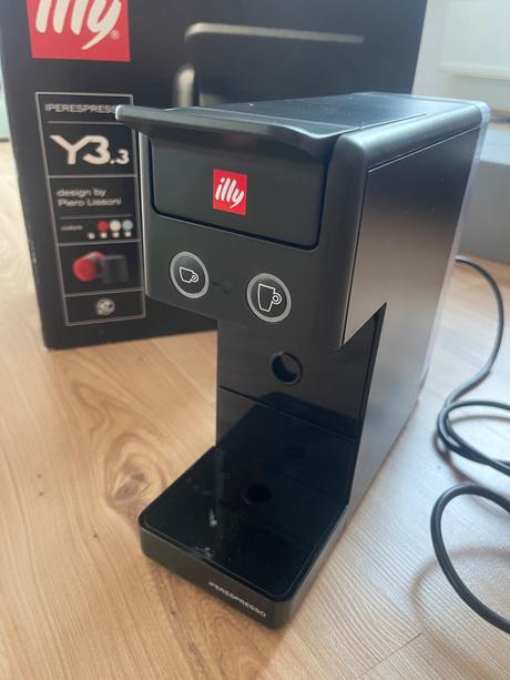 Kávovar illy y3, 