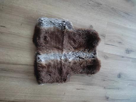 Chlpatá vesticka there here, 158