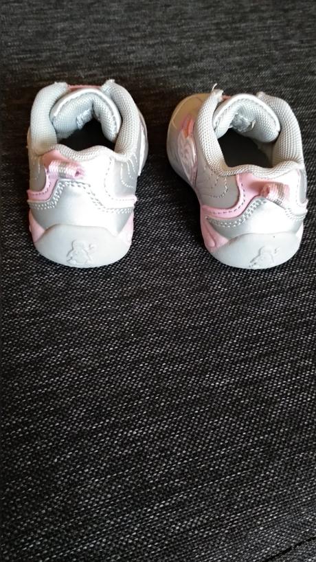 Detské topánky, 19