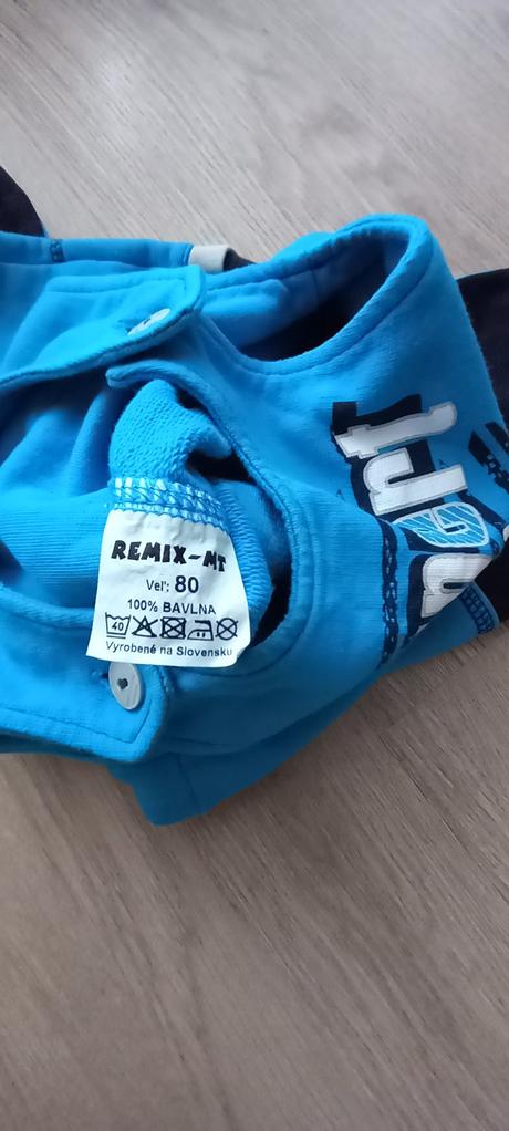 Dupacky na traky modre, 80