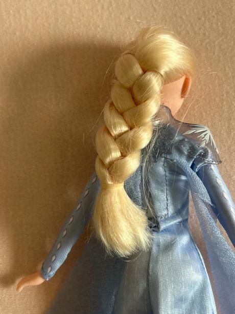 Bábika elsa z frozen ii. - hasbro  č.33, 