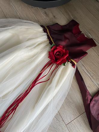 Saticky na ples, 98 / 104 / 110