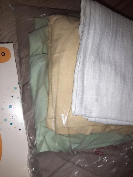 Lehátko tiny love,balík vecičiek,hračiek,avent,koš,