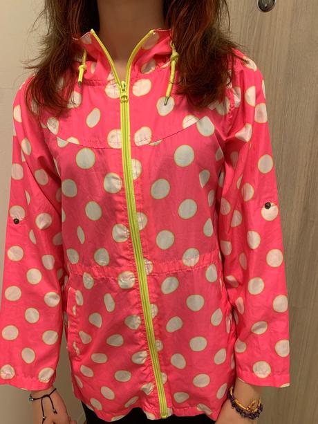 Tenká vetrovka, 158