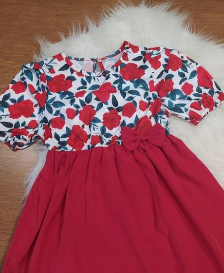 Kvetovane šaty, 122