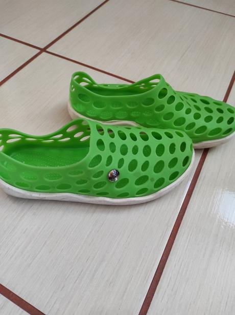 Topánky do vody, 33