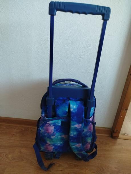 Školská taška na kolieskach, 