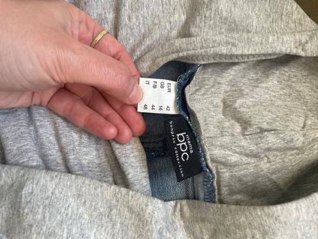 Tehotenské kraťasy, bonprix,42