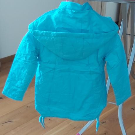 Dievčenská bunda, 92