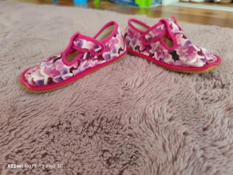 Papučky beda, beda,27