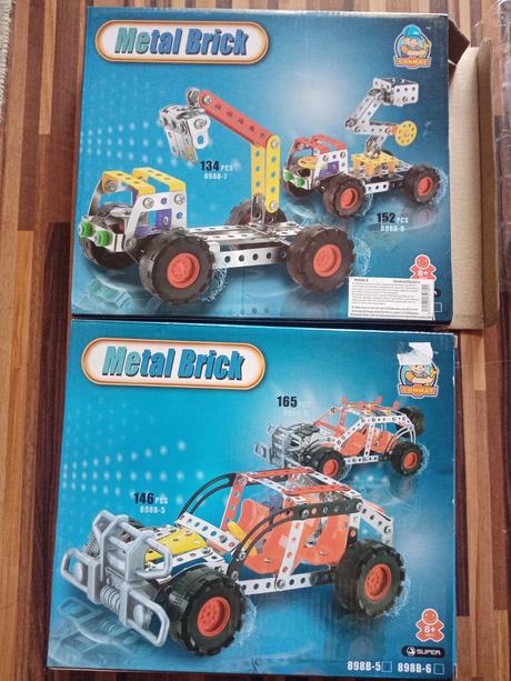 Stavebnica metal brick, 