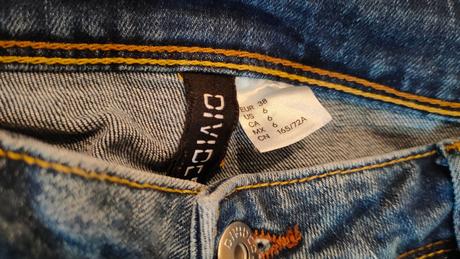 Veľmi pekné rifle, h&m,38