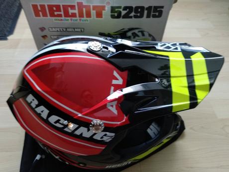 Prilba na stvorkolku hecht 52915 l, 