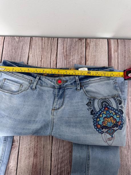 Desigual boho rifle s mandala výšivkou veľ 30, desigual,30