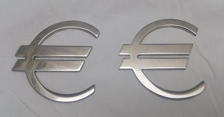 Euro znak chrómovaný 7x7 cm,