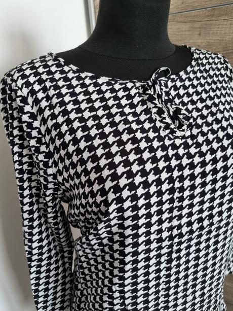 Elegantná blúzka so vzorom značky comma, 42