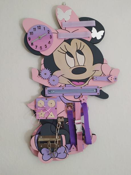 Aktivity doska - rozprávkové postavičky,