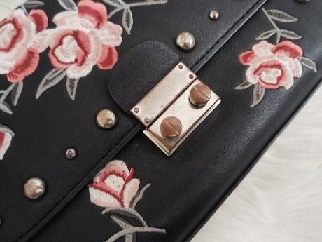 Kabelka, stradivarius