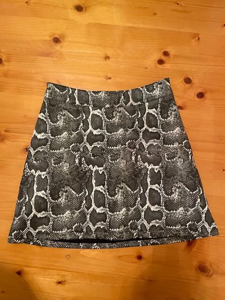 Predám sukňu, mohito,34