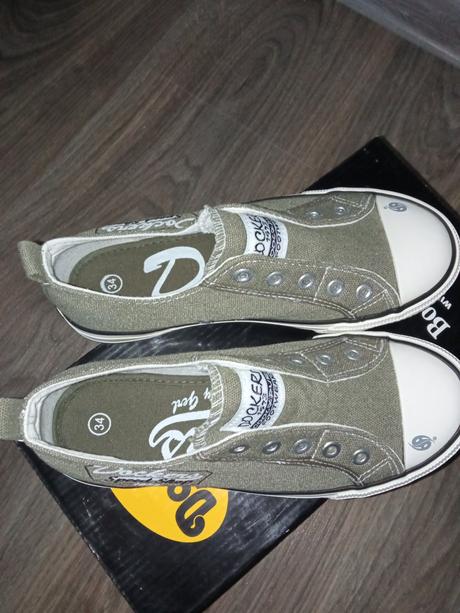 Nenosené chlapčenské topánky dockers, 34