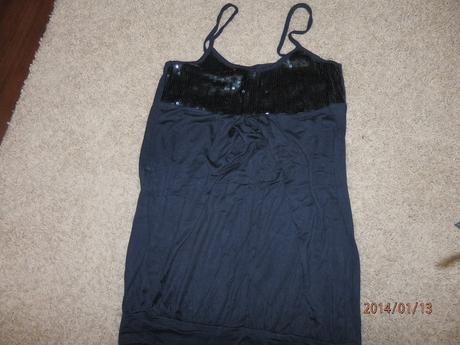 Tmavomodre tricko, m