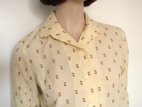 Svetlo-okrová vzorovaná blúzka, m