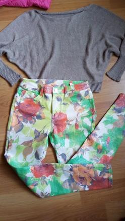 Značkové elastické nohavice xs/m, s