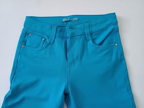 Tyrkysové nohavice, 24