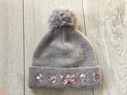 Dievcenska ciapka 5-6 rokov, f&f,116