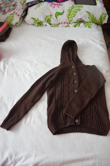 Dievčenský pletený sveter, 146