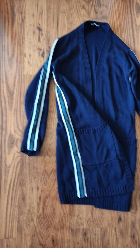 Sveter, reserved,140