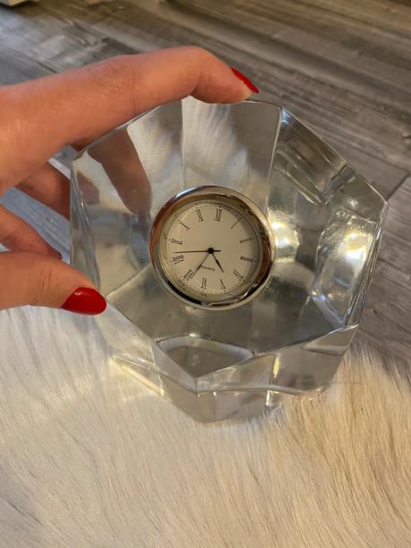 Hodinky sklo, 