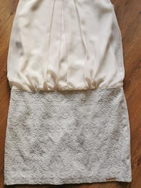 Šaty na príležitosť, l