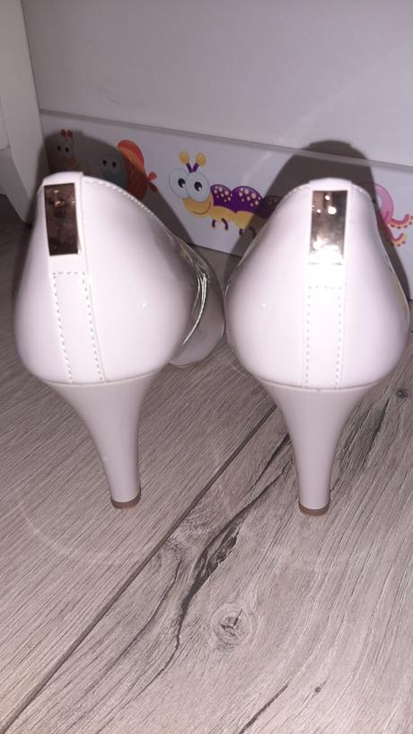 Lakovky lasocki, lasocki,37