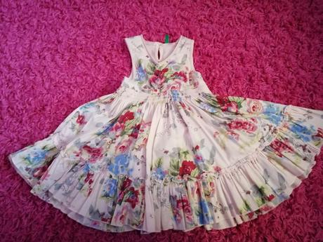 Nádherné šatičky, benetton,86