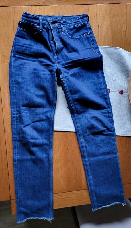 Predám kvalitné rifle zn.calvin klein, calvin klein,xs