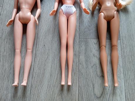 Barbie, snehulienka a popoluška,