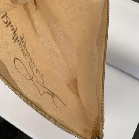 Tasticka na kozmetiku s nápisom moderna gymnastika, 