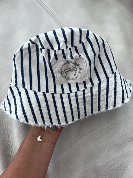 Armani dievčenský klobucik vel. i, armani,116