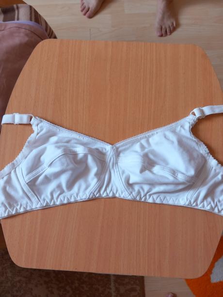 Nevystuzena podprsenka, 80b