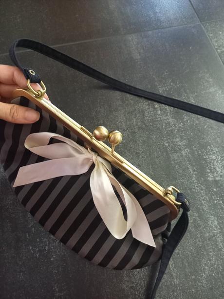 Stylova kabelka popular, 