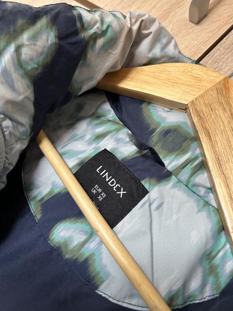 Prešívaná vesta top stav, lindex,s