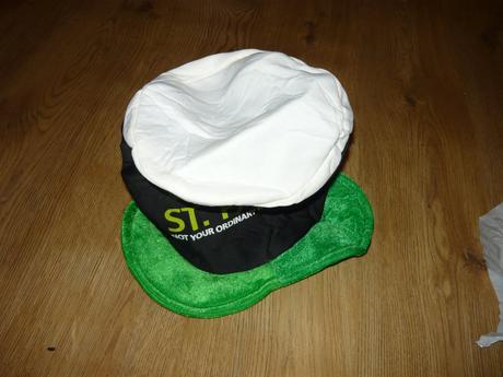 Karnevalový klobúk , 