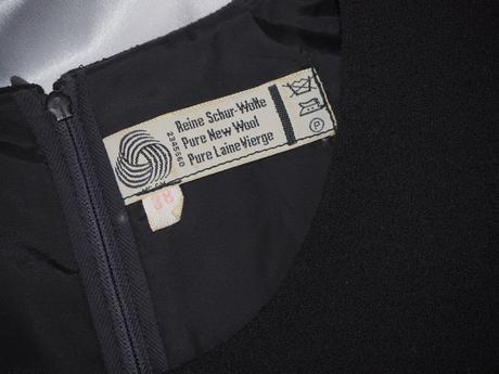 Luxusné vintage vlnené šaty, 38