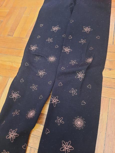 Dievčenské pančušky, 146